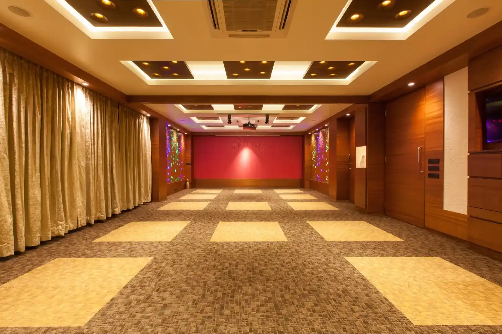 4 Star hotel business and event